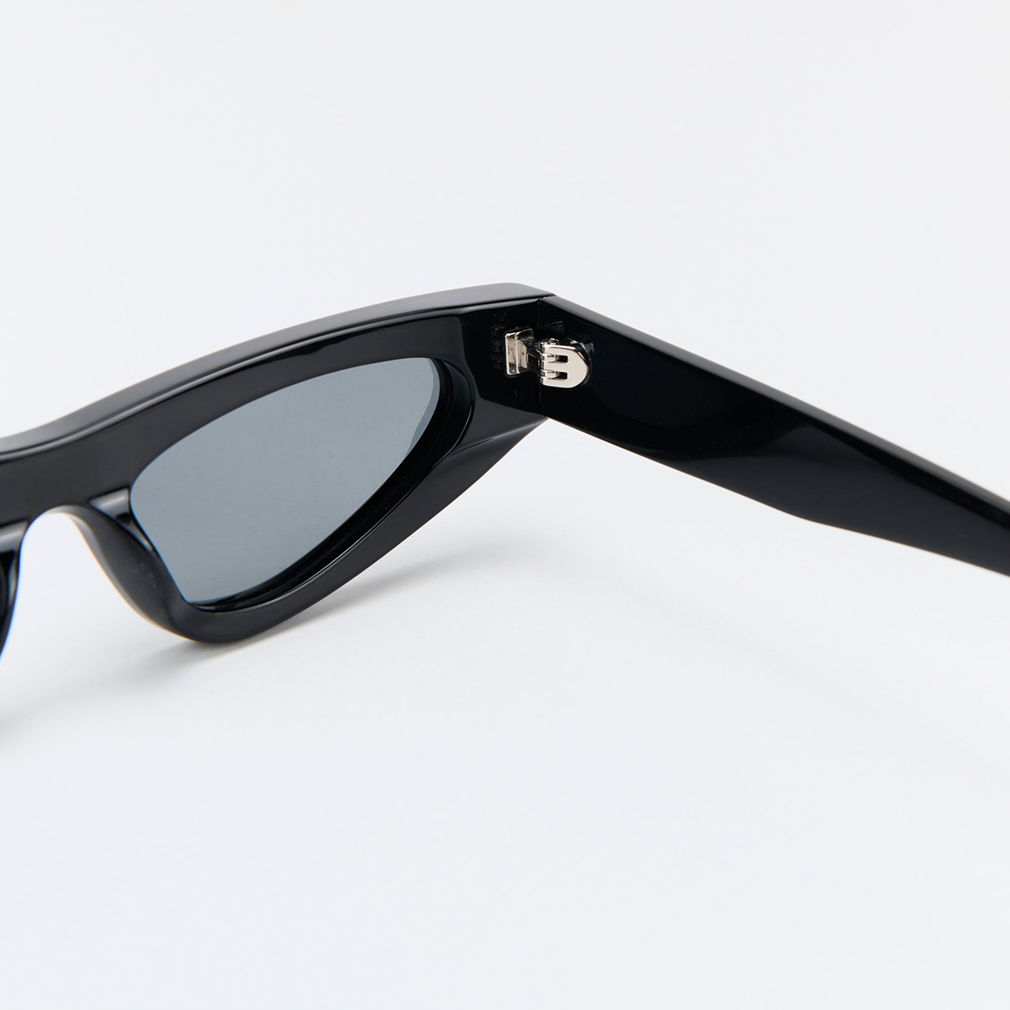 Blade Lentes de Sol Cat Eye Negros
