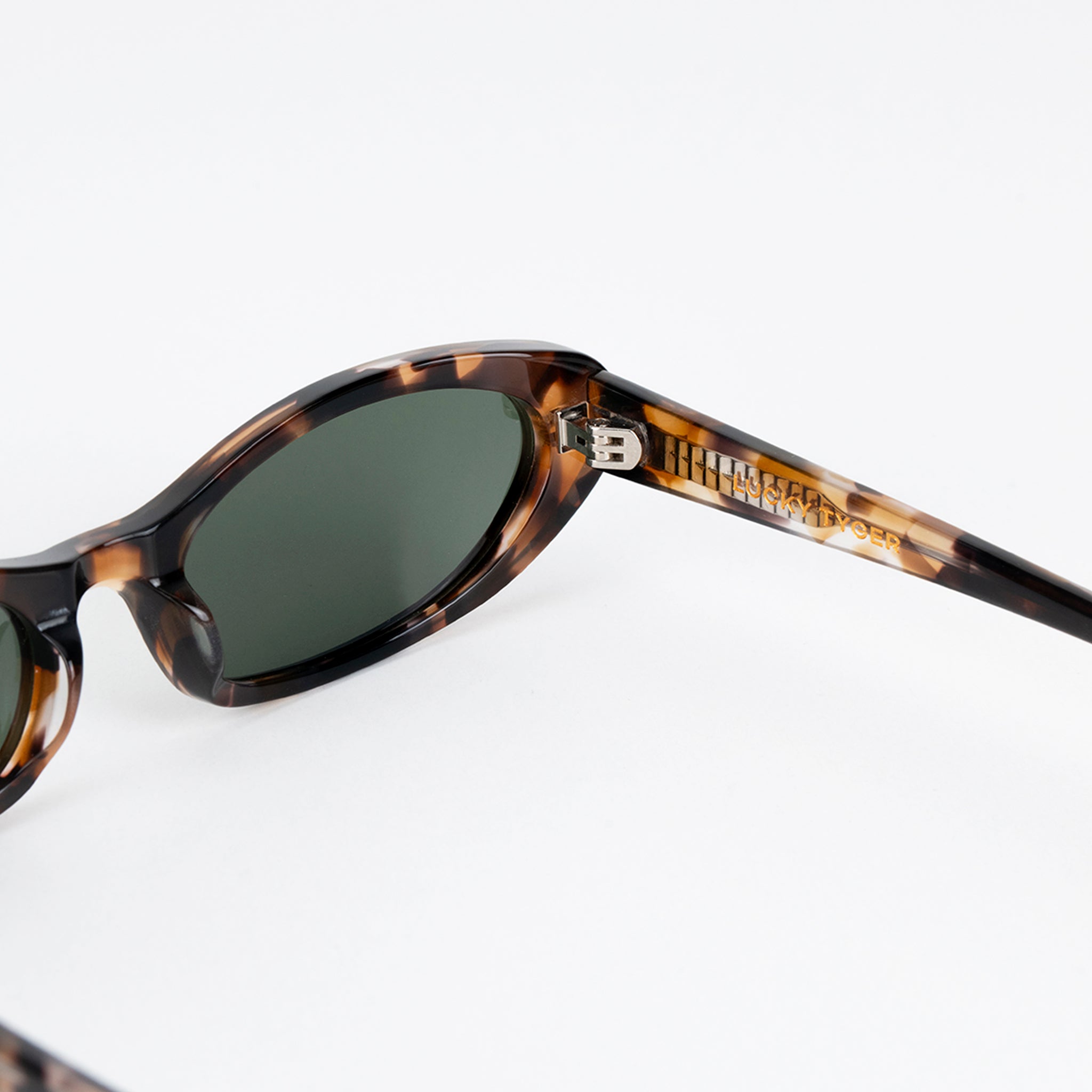 Lola Lentes de Sol Ovalados Carey